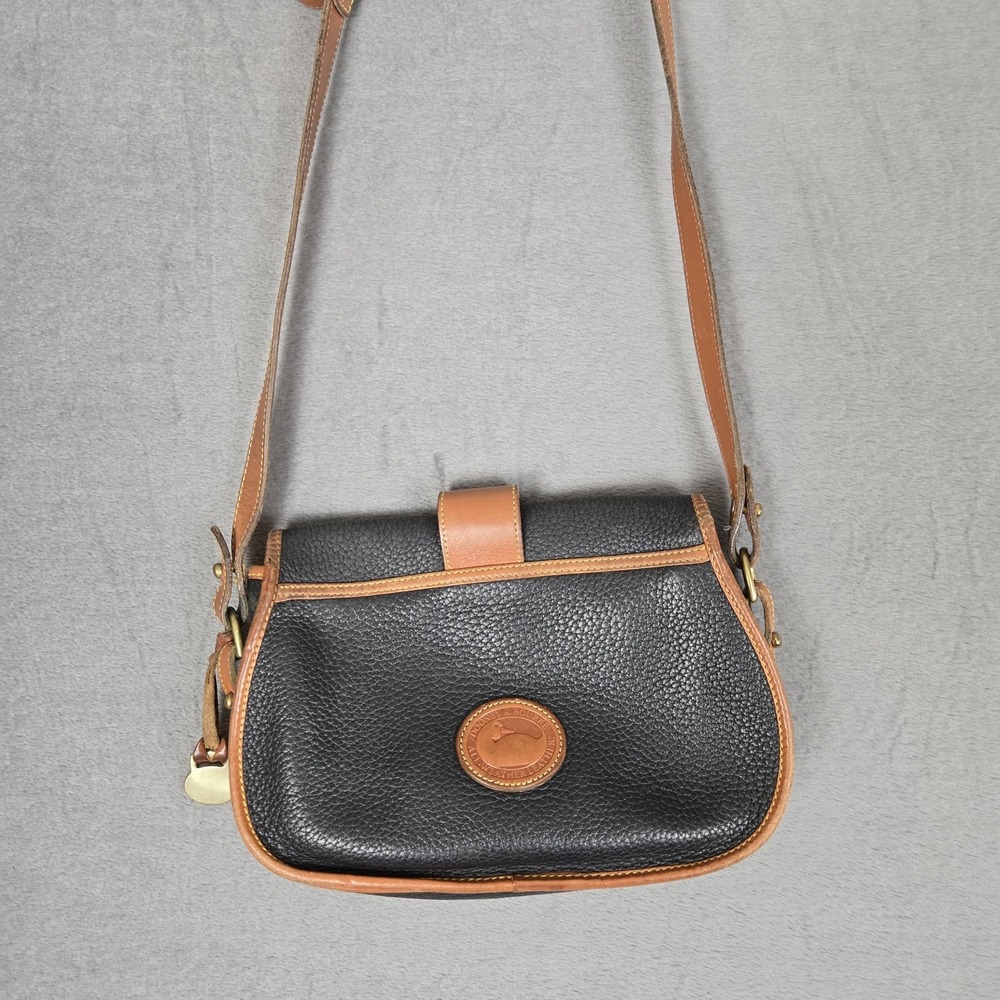 Vintage Dooney & Bourke All Weater Leather Pebble Crossbody Womens Bag Black USA